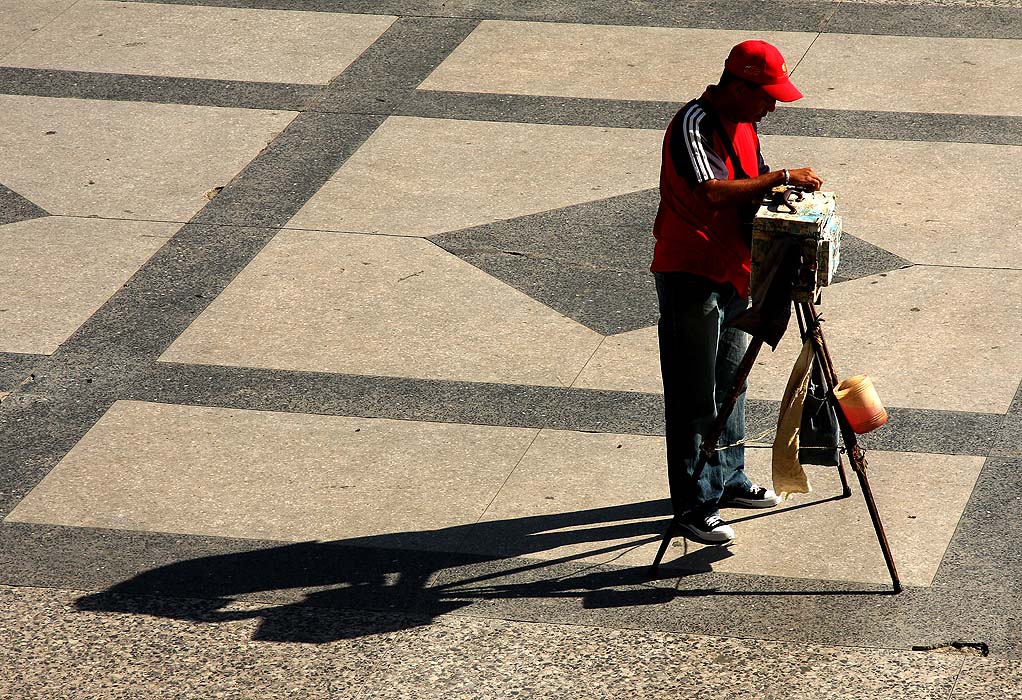 2008-11-24-16, havana, fotograf ved capitol - 4166-ek-foto.jpg